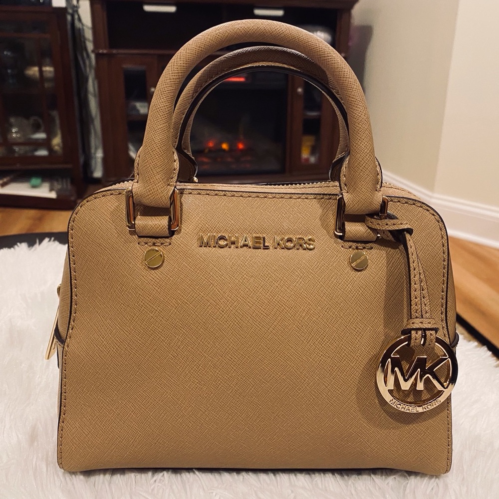 Michael Kors - Cindy Dome Satchel Saffiano Leather